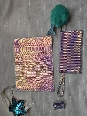 Holographic Iridescent Snake Textured Embossed Wristlet Makeup Pencil Cases